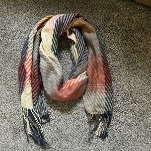 Multicolor scarf